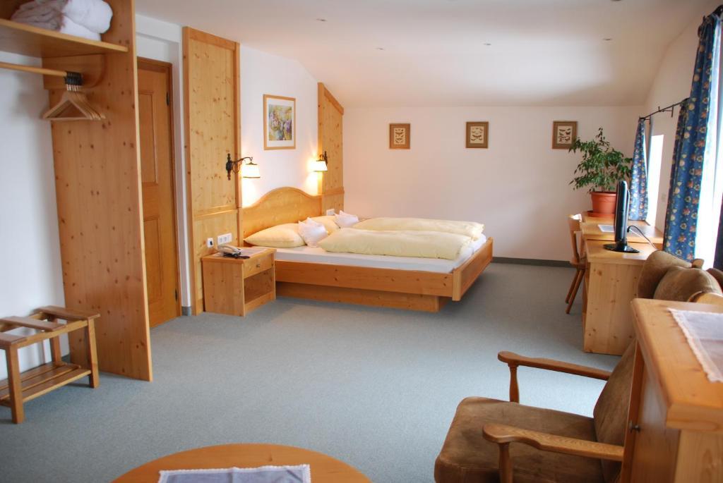 Der Erlhof Restaurant & Landhotel Zell am See Quarto foto